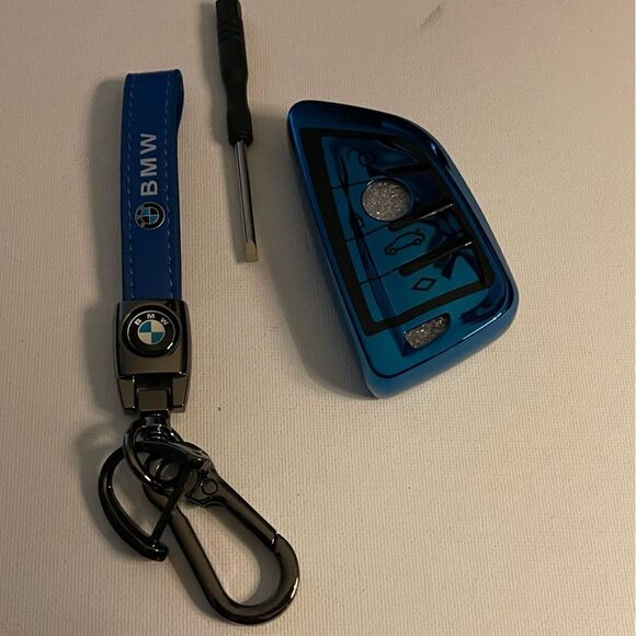 BMW Logo key fob Keychain Blue Leather & Key Fob Cover in blue NWT - Picture 5 of 8